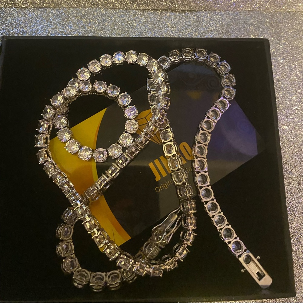 Silver necklace